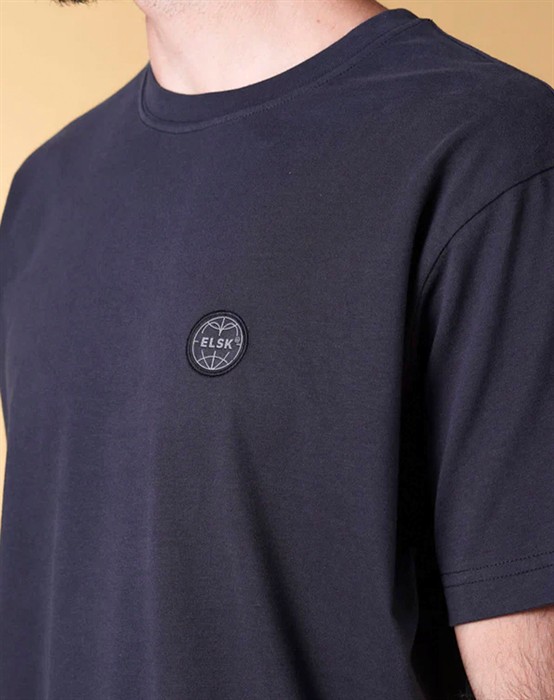 Globe Brushed T-shirt